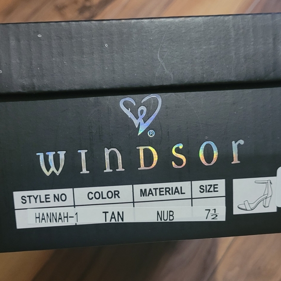 Windsor tan block heels - Picture 7 of 7